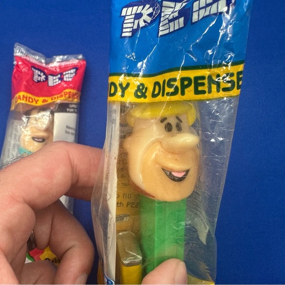 2 Sealed Vintage Flintstones Pez Dispensers - Picture 3 of 3